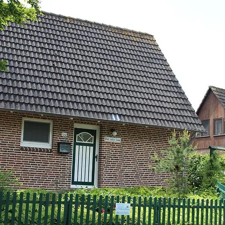 Haus Luettje Huus Holiday home